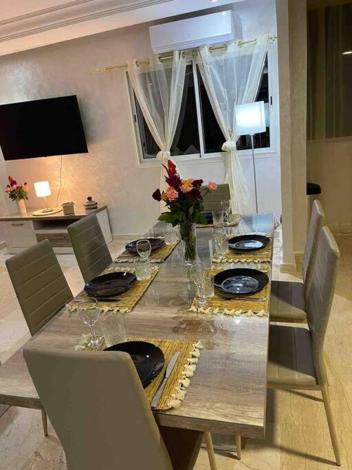 Appartement Haut Standing 3 Chambres Avec Terasse Quartier Gueliz Hivernage A Marrakech I19 Marrakesh Buitenkant foto